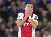 模拟器试玩-关于西汉姆训练开放日，加时末段官宣签约引欢呼，荷甲在即，赛程密集仍需轮换的信息-模拟器试玩