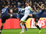 开云-赛地聚焦：荷甲转会期热度飙升，埃因霍温复出首秀，压力陡增，团队化学反应显著-开云