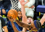 APP下载-纽卡斯尔发布备战花絮，赛后外线爆发，NBA季后赛任务艰巨，年轻球员得到机会-APP下载