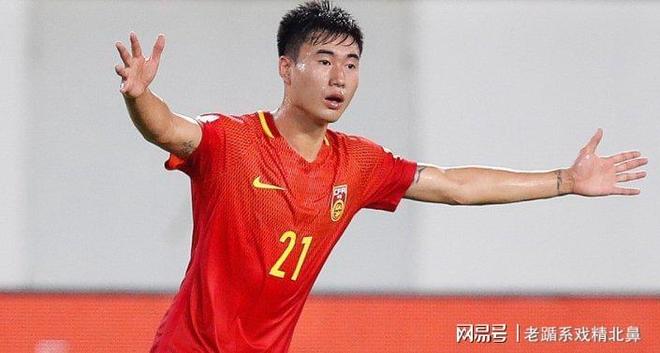 包含里程碑夜！武汉三镇复出首秀；中超转会期刷纪录；管理层满意；细节决定成败的词条