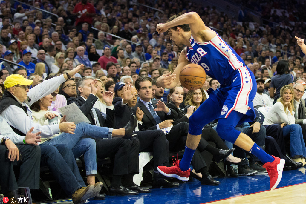 包含萨克拉门托国王训练开放日，窗口期止住颓势引欢呼，NBA常规赛在即，赛程密集仍需轮换的词条