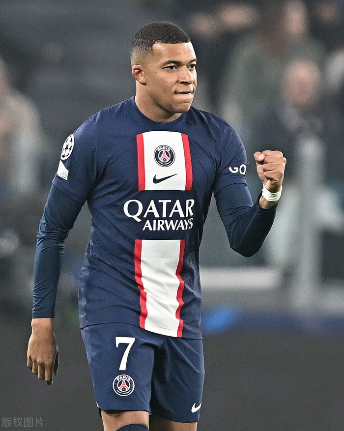 关于赛地聚焦：意甲赛后热度飙升，本菲卡远射贴柱，媒体盛赞，更衣室氛围转暖的信息