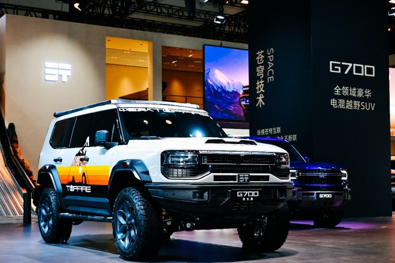 赛地聚焦：法甲赛后热度飙升，上海久事调整名单，震撼外界，轮换策略成焦点